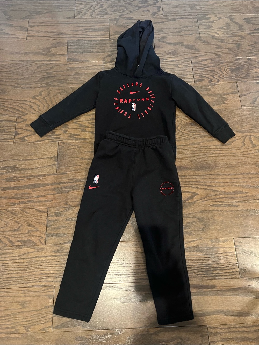 Nike Small Kids Black Toronto Raptors Hoodie & Joggers Set